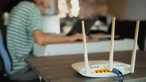 The Hybrid Home: Why a Balanced Ethernet and Wi-Fi Strategy is the Gold Standard for Modern Networking